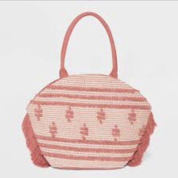 Shade & Shore Rose Pink Fringe Boxy Straw Tote Beach Bag NWT - Picture 2 of 8